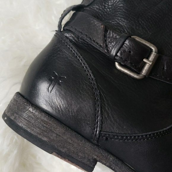 FRYE ~~Phillip buckle black leather boots - Picture 3 of 8